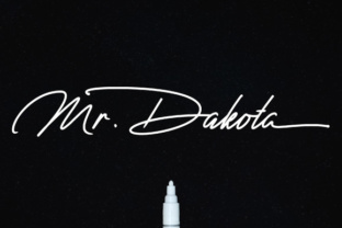 Mr. Dakota: A Fresh Modern Script Font for Elegant Branding